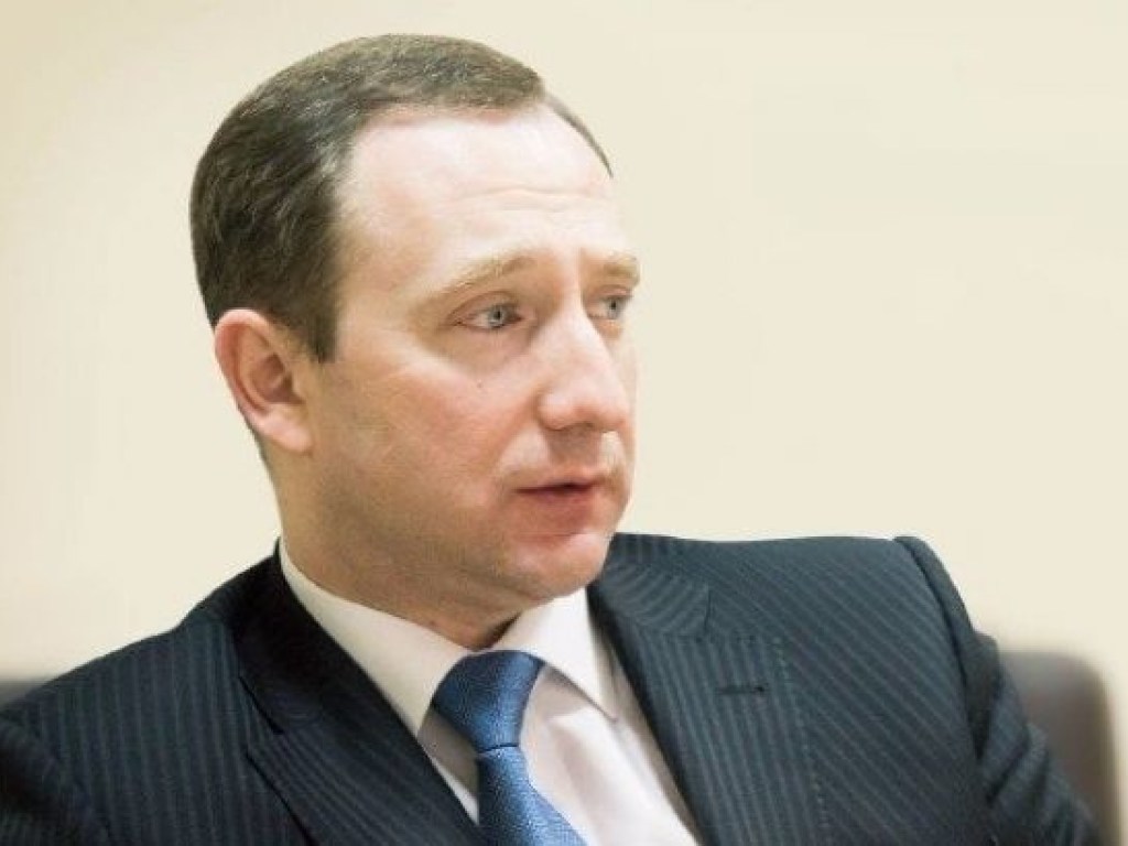 Глава АП Райнин получил 109,4 тысячи гривен зарплаты за август