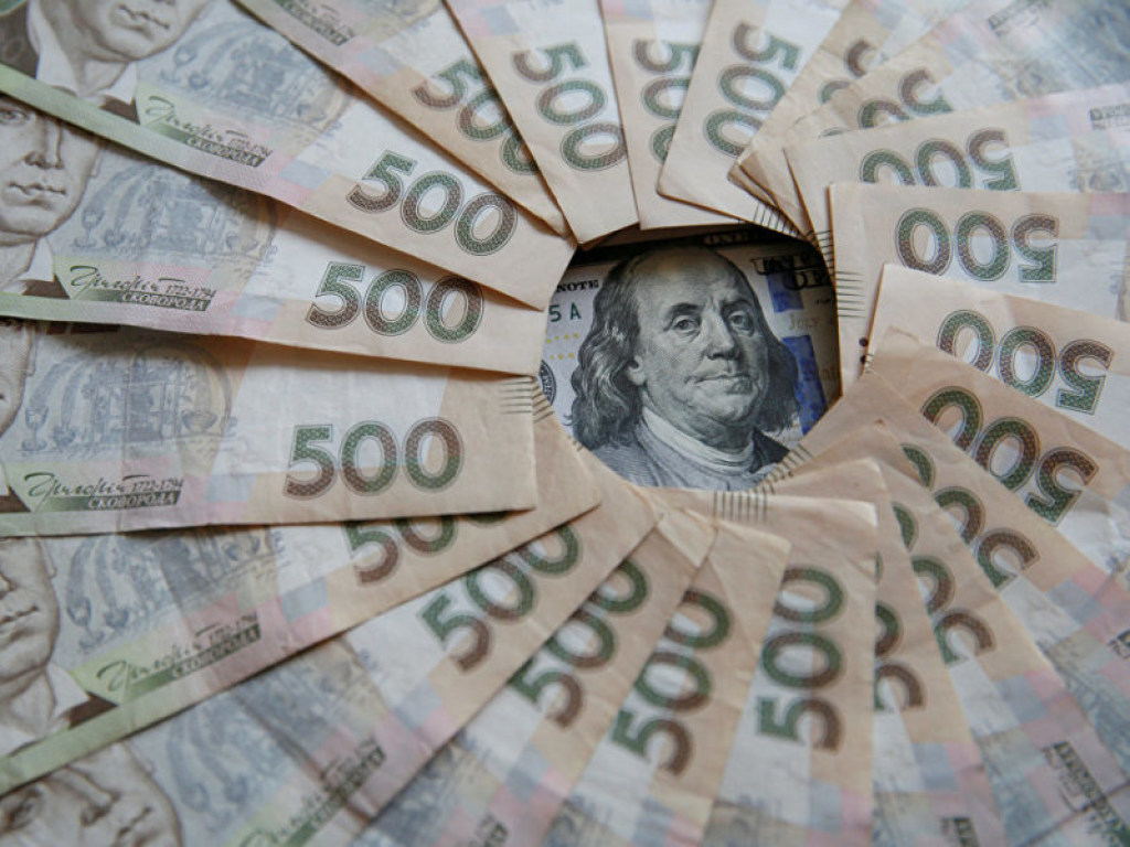 В. Скрашевский: «Кабмин будет покрывать дефицит бюджета за счет девальвации гривны»
