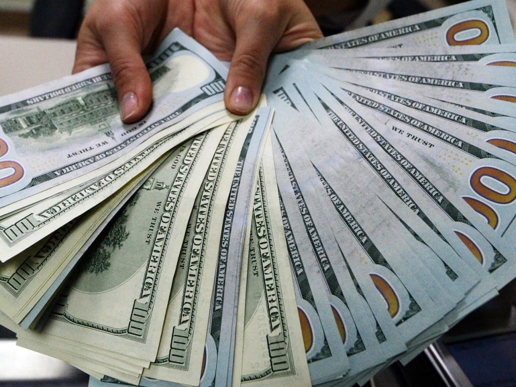 Украина движется к курсу 40 гривен за доллар &#8212; депутат