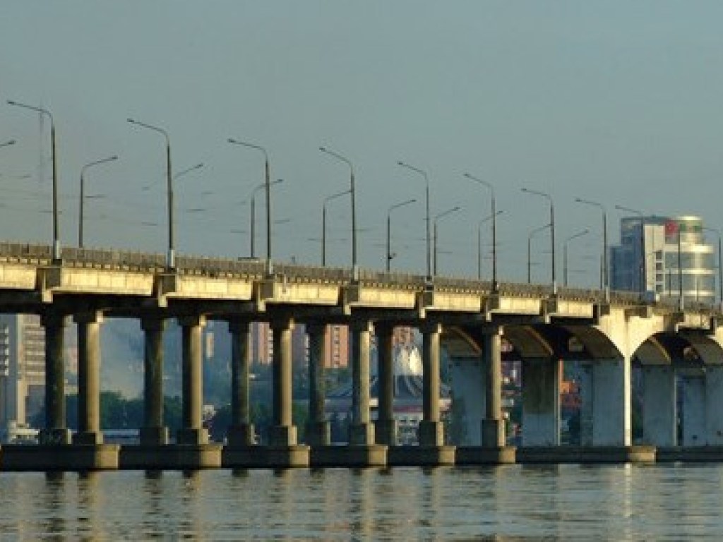 В Днепре горел Новый мост