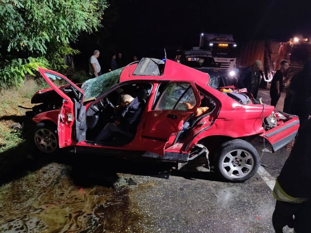 Смертельное ДТП в Одессе: столкнулись два автомобиля BMW, три человека погибли
