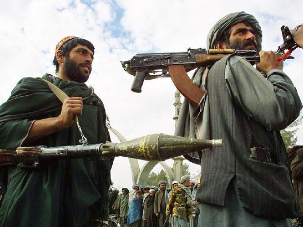 Число жертв атаки боевиков «Талибан» в Афганистане возросло до 21 правоохранителя