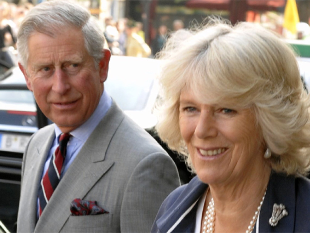 После ссоры принц Чарльз выгнал из дома свою жену Камиллу — СМИ