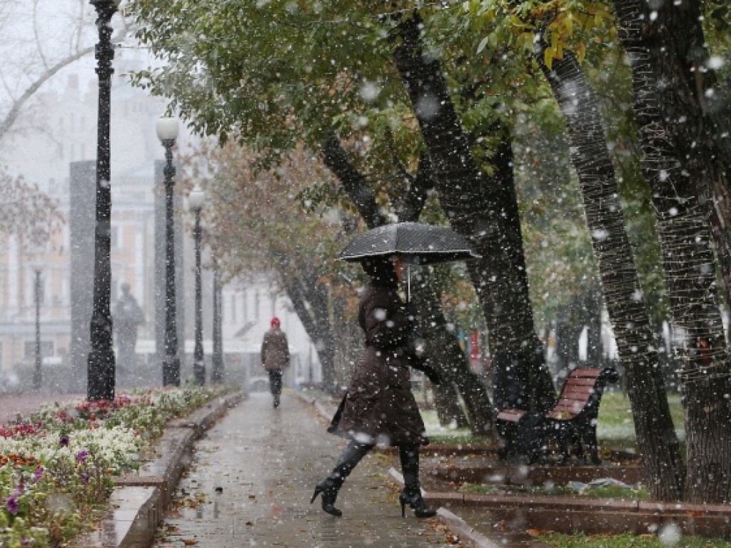 Синоптик: Во вторник циклон продолжит обеспечивать в Украине «мокрый режим» (КАРТЫ)