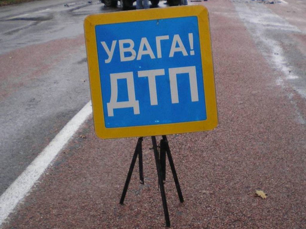 В Одессе произошло «элитное» ДТП: дорогу не поделили Toyota Land Cruiser и Lexus (ФОТО)