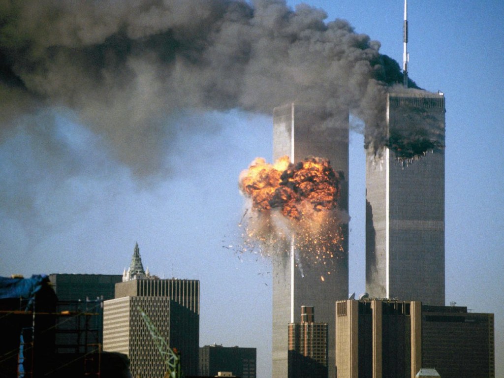 Теракт 11 сентября: В Сети опубликовали уникальные кадры из середины башен-близнецов (ВИДЕО)