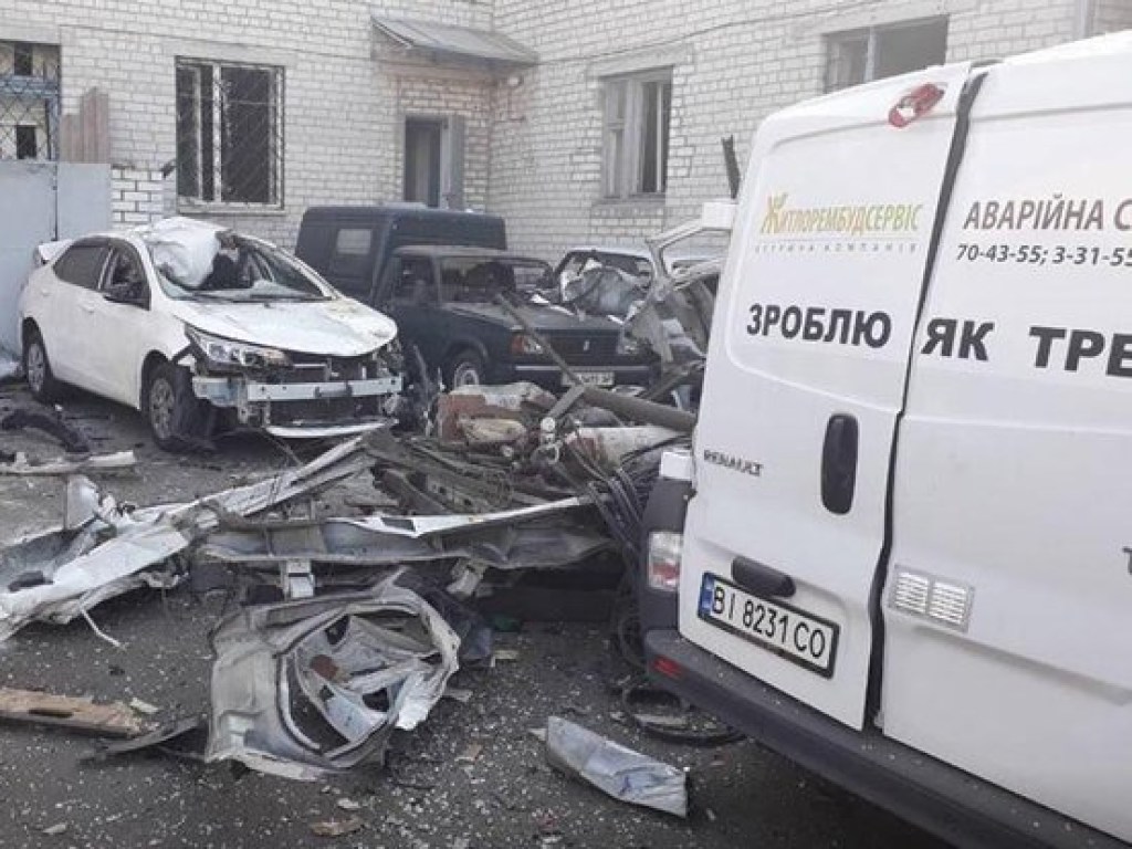 Взрыв микроавтобуса в Кременчуге: появилось видео  