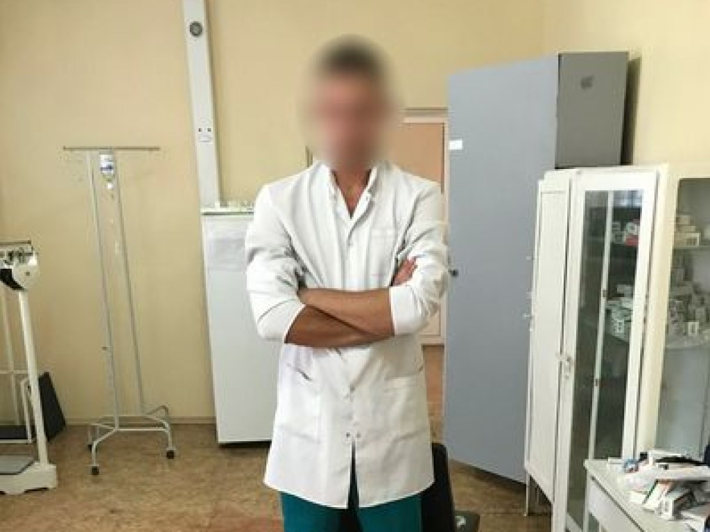 На Харьковщине медработник передавал наркотики осужденным (ФОТО)