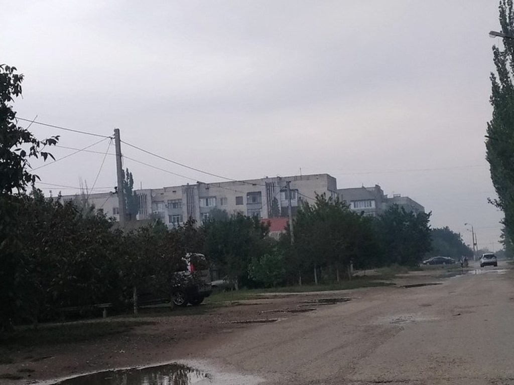 Новая волна паники: Регионы в Крыму затянуло странной дымкой (ФОТО)