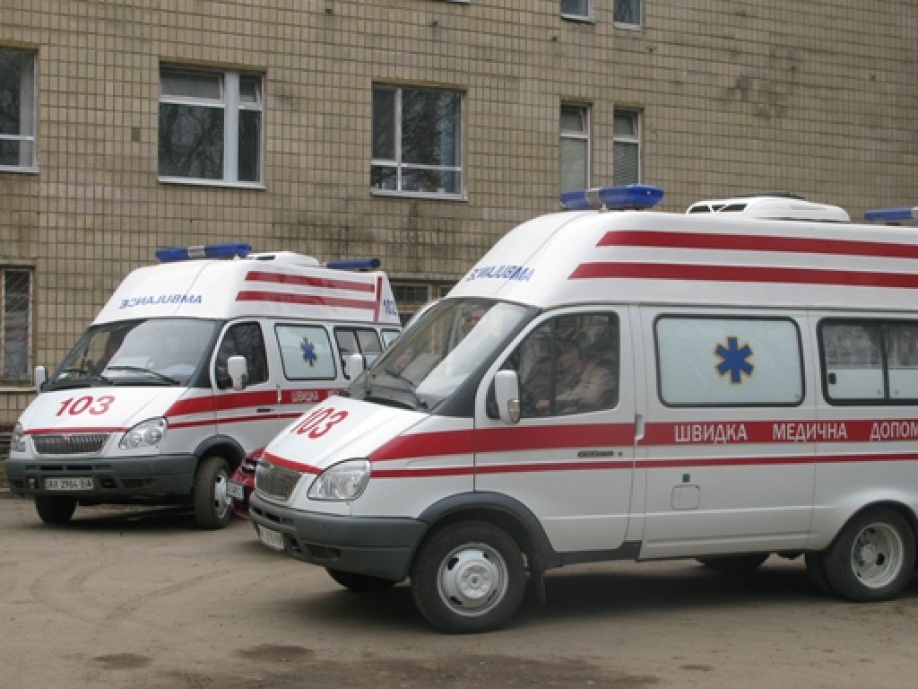 Во Львовской области на трассе «Киев-Чоп» произошло тройное ДТП, шесть человек пострадали (ФОТО)