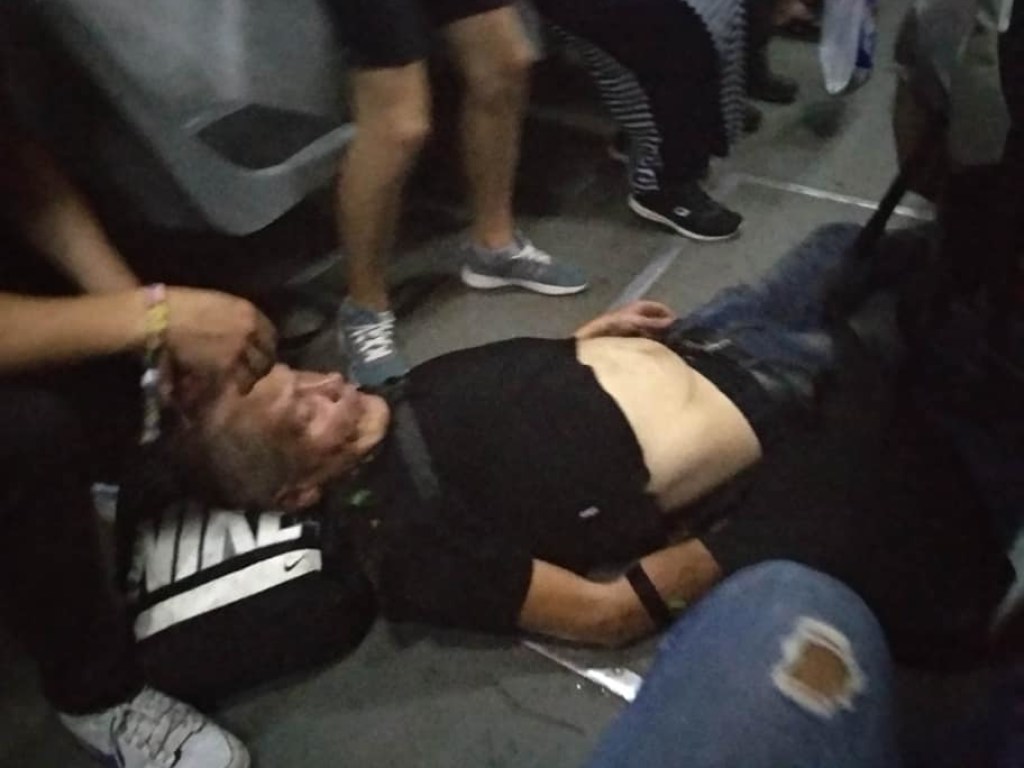 Пьяный мужчина в Киеве попал под трамвай и лишился пятки (ФОТО)
