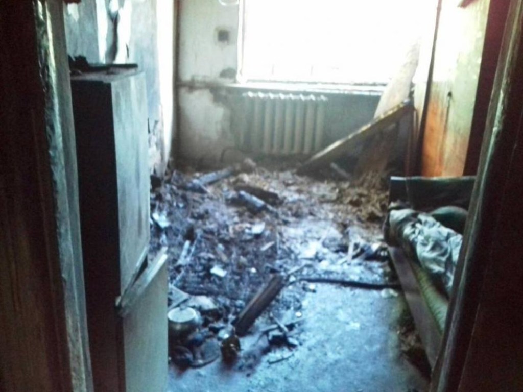 При пожаре в Житомирской области погибли два человека