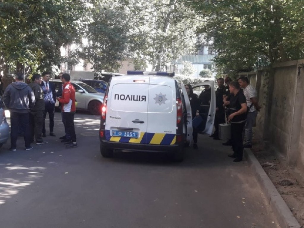 Полиция приехала в офис в центре Киева искать пикетчиков ГПУ (ФОТО)