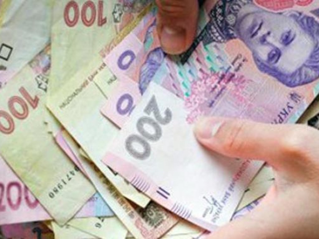 Пенсионерка из Тернополя стала жертвой мошенников, которым отдала 10 тысяч гривен сбережений