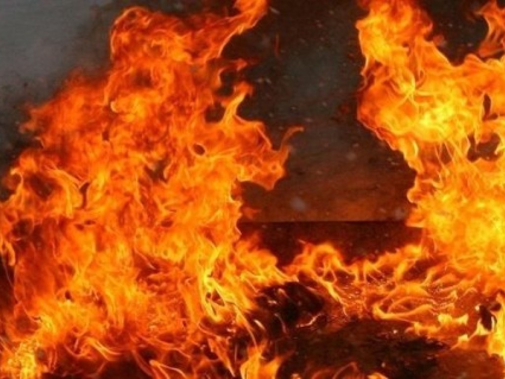 Во Львове пожарные обнаружили тело мужчины во время тушения пожара