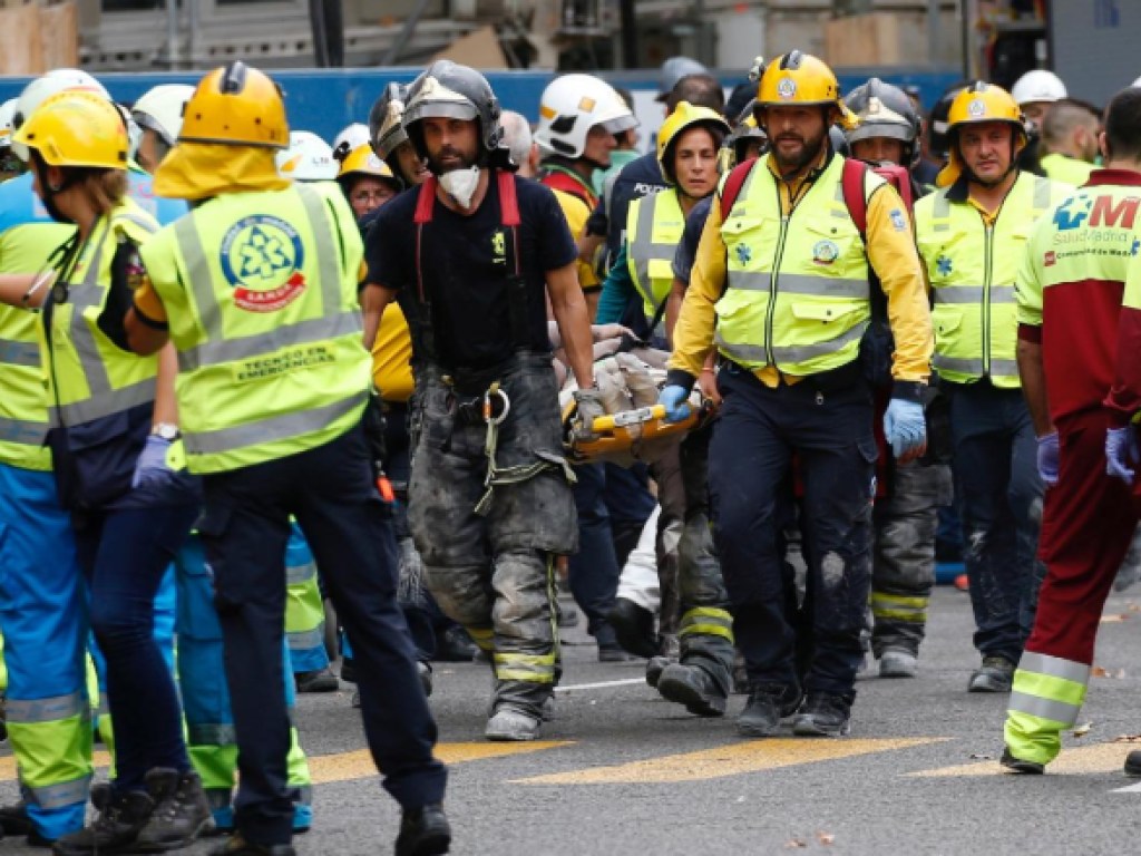 В Мадриде на месте строительства отеля произошла трагедия: обрушились леса (ВИДЕО)