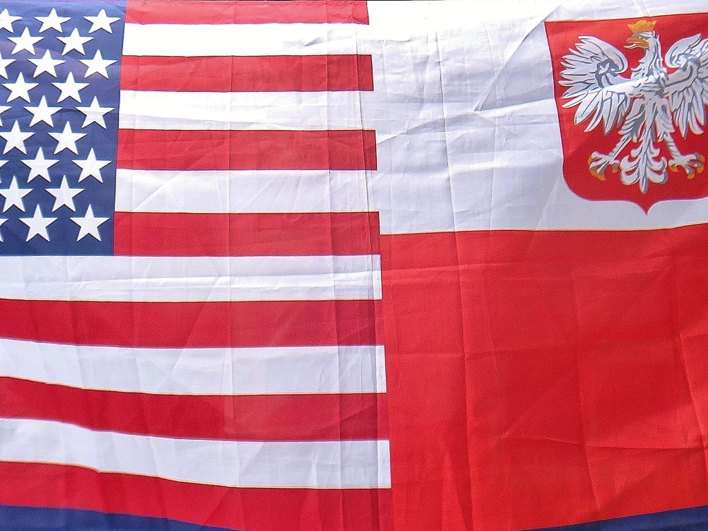 Европейский аналитик: размещая на своей территории базу Пентагона, Польша получит от США дополнительные экономические преференции