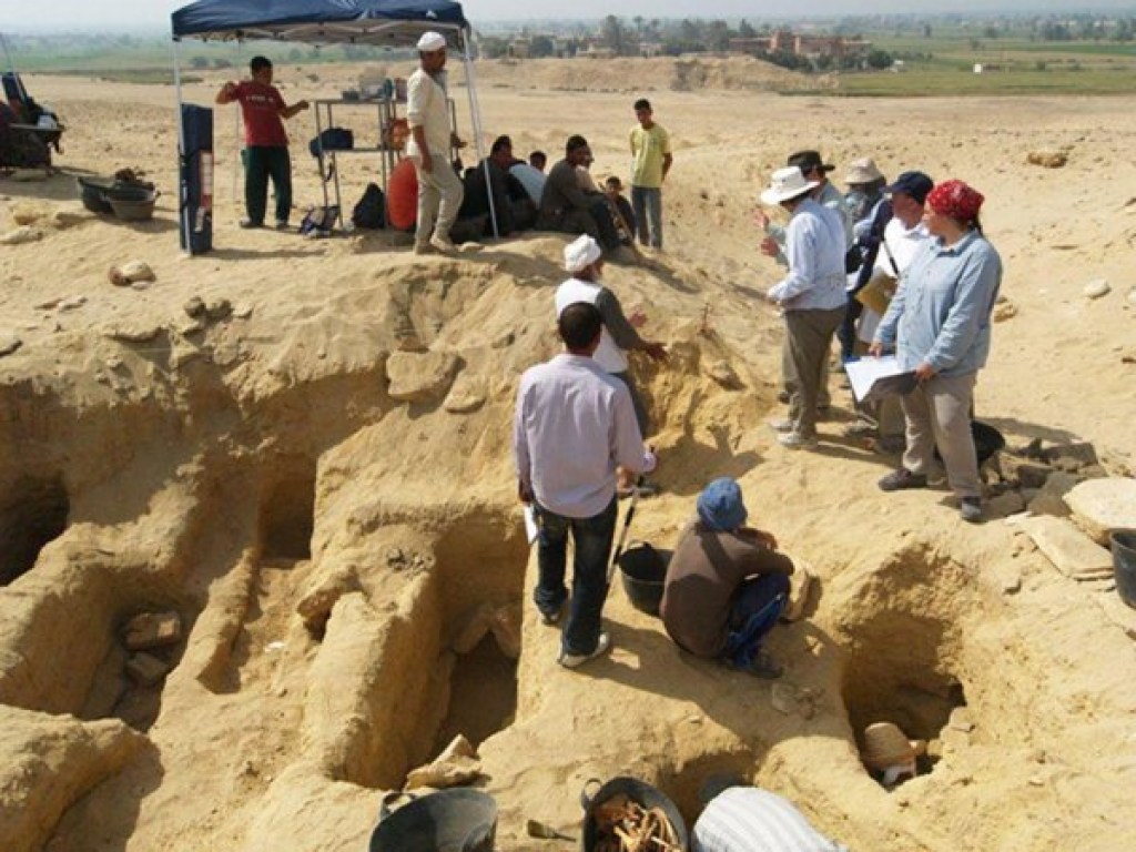 На юге Каира археологи нашли гробницы 4-тысячелетней давности (ФОТО)