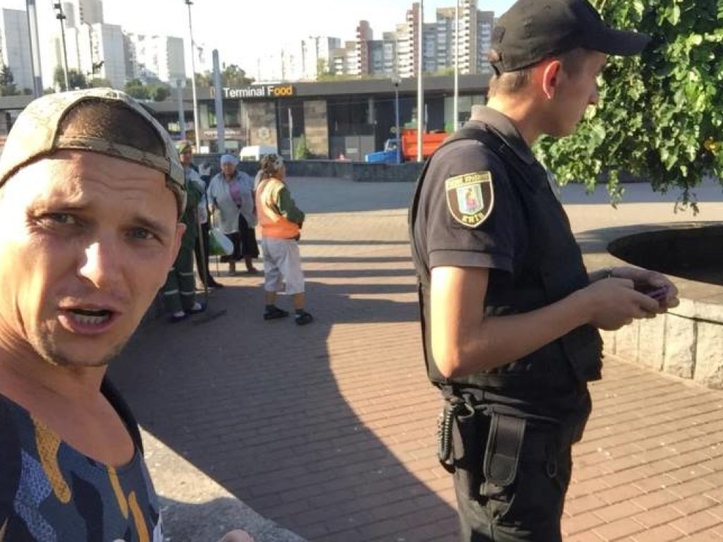У Южного вокзала в Киеве ром-карманник при побеге попал под колеса авто (ФОТО, ВИДЕО)
