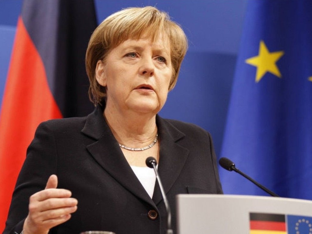 Руки не подала: Меркель публично оскорбила Мэй