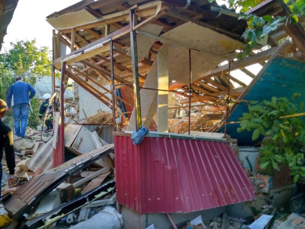 На Винничине взорвался жилой дом, 71-летнего хозяина нашли под обломками (ФОТО)