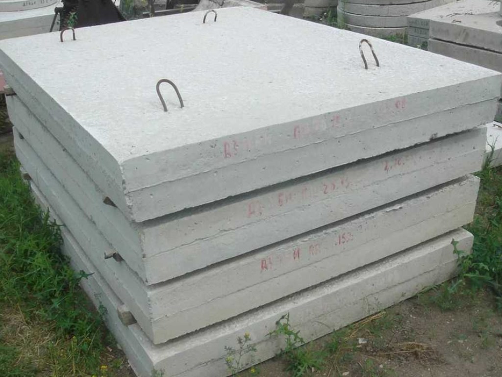 В Одесской области погиб рабочий: придавило бетонной плитой