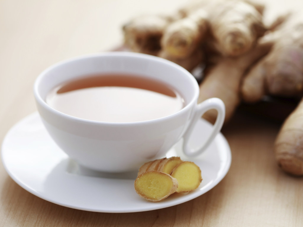 Для профилактики простуды и снижения иммунитета врач рекомендует чай с имбирем