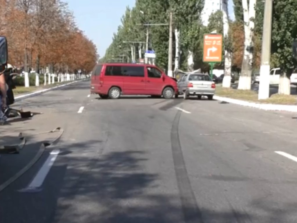 Во время ДТП в Кременчуге женщина выпала из автомобиля (ФОТО, ВИДЕО)