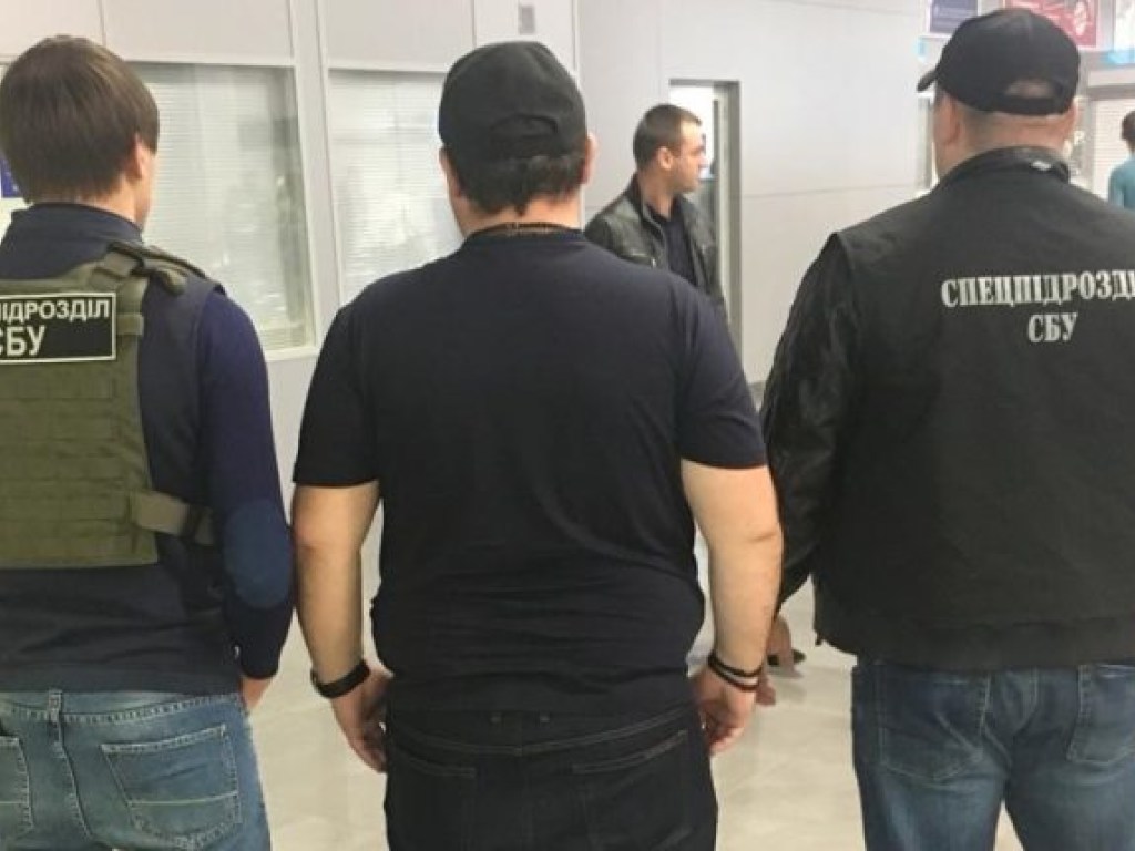 В Одесском аэропорту опознали известного «вора в законе» и не пустили в Украину