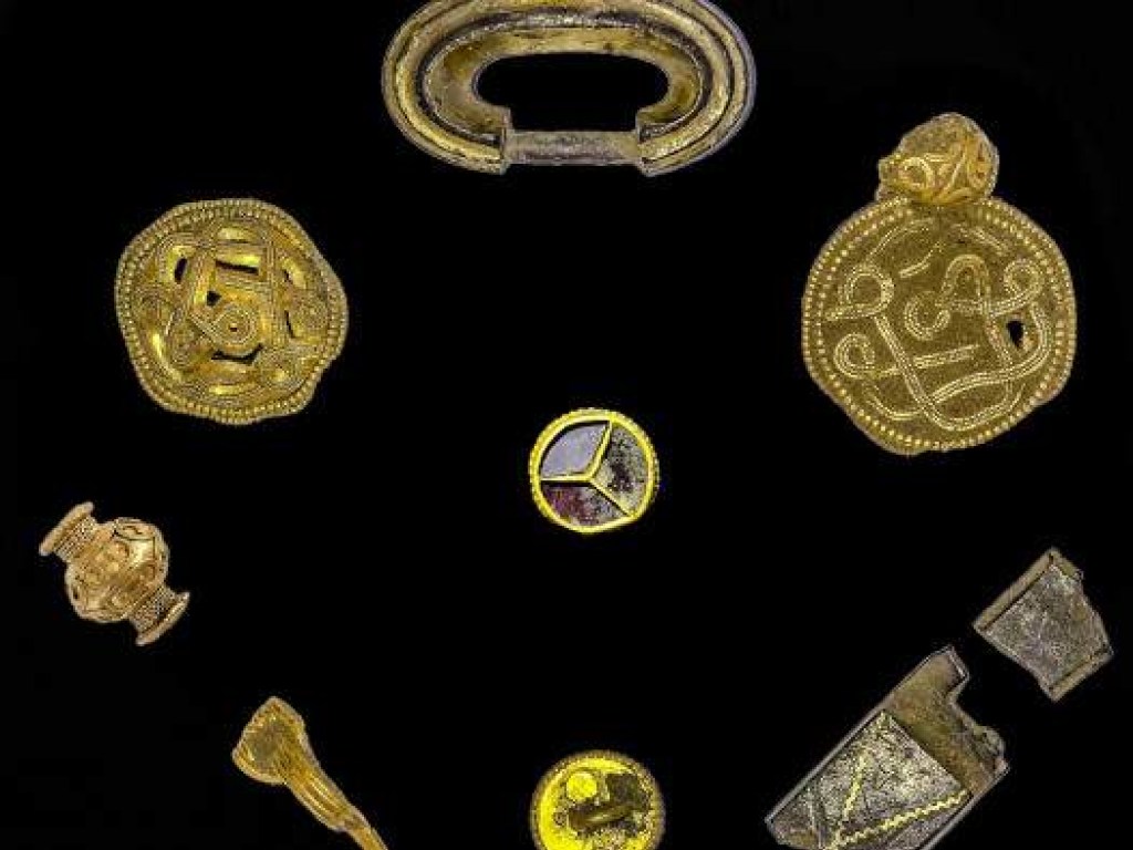 Археологи нашли сокровища железного века