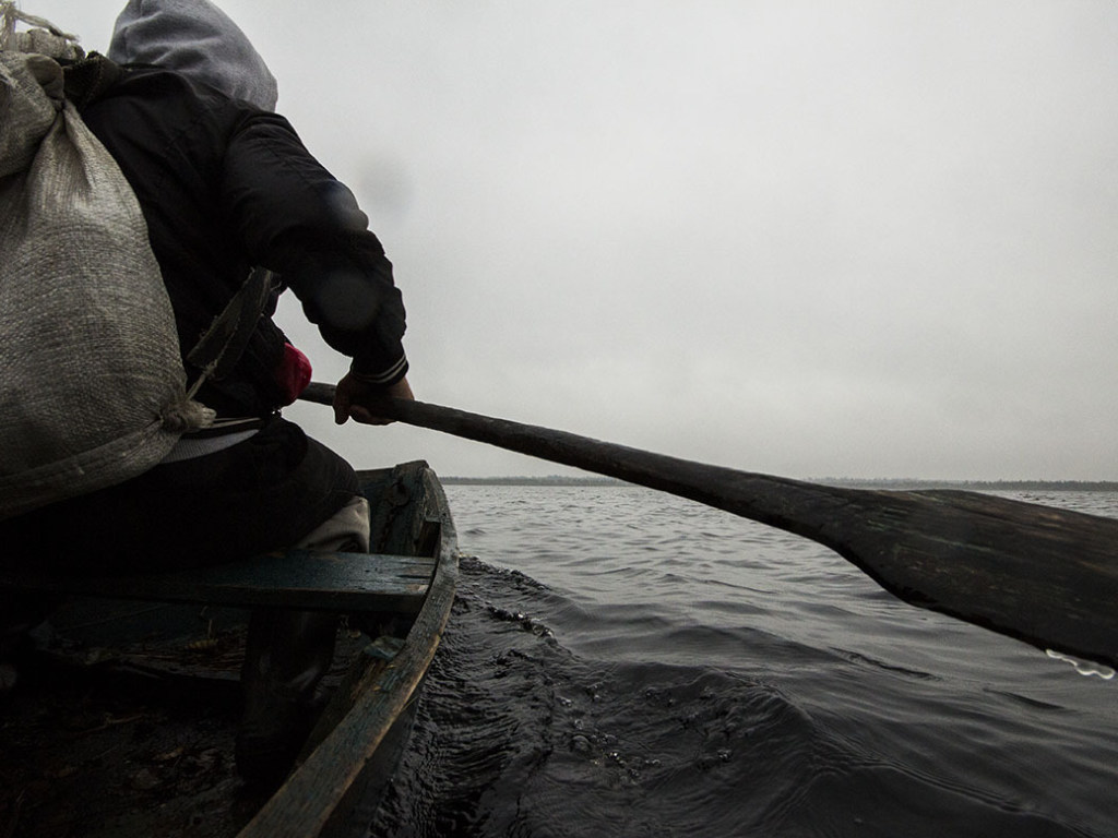 Из-за шквального ветра на озере в Одесской области пришлось спасать рыбаков 