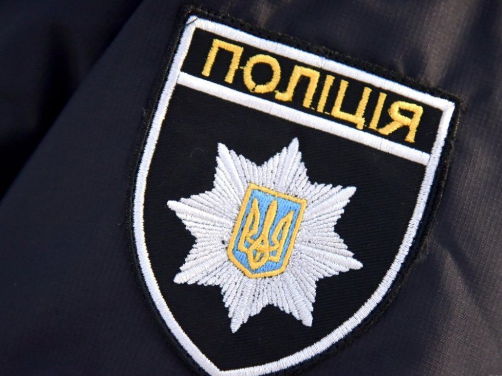 В Кировоградской области четверо неизвестных отобрали у экспедитора сумку с деньгами