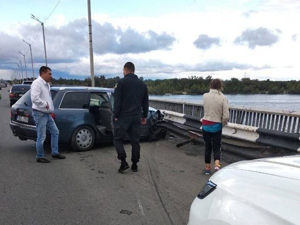 Смертельное ДТП на мосту в Каменском: открыто уголовное дело