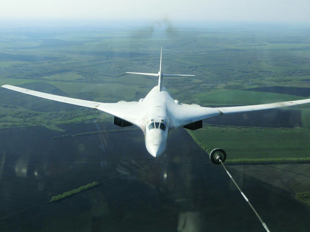 Бомбардировщики РФ вторглись в воздушное пространство Балтии