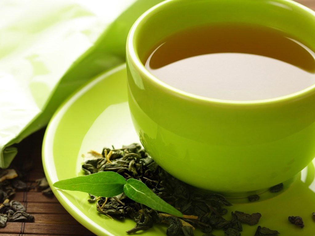 Быстрее сжигать калории организму помогает зеленый чай &#8212; врач