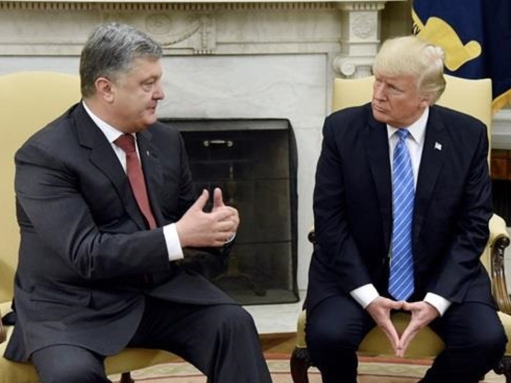 Политолог: Украина не интересна США, и Трамп испытывает личную неприязнь к Порошенко