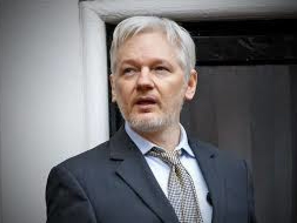 Ассанж покинул должность главного редактора WikiLeaks