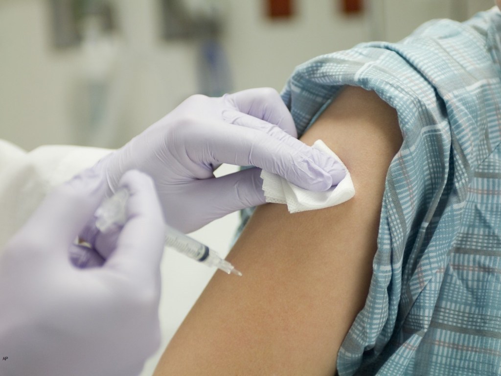 Вакцинация от гриппа: надежная профилактика и скрытая опасность