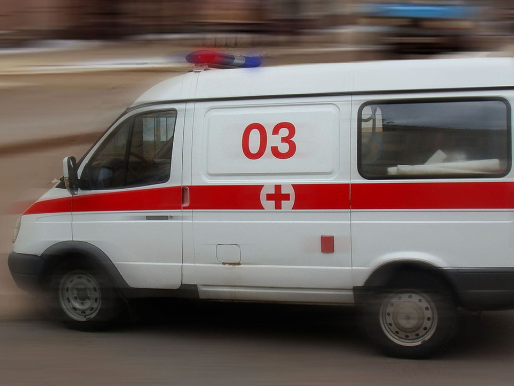 В Одессе на карнизе балкона третьего этажа кричал о помощи трехлетний мальчик