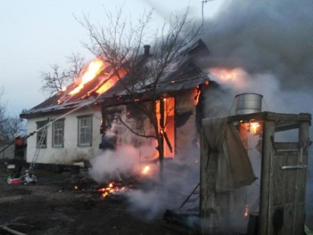 В селе Ровенской области на месте пожара обнаружили труп (ФОТО)