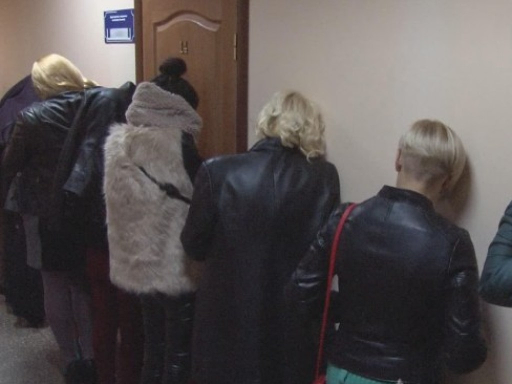 В Одессе задержали 10 проституток (ФОТО)