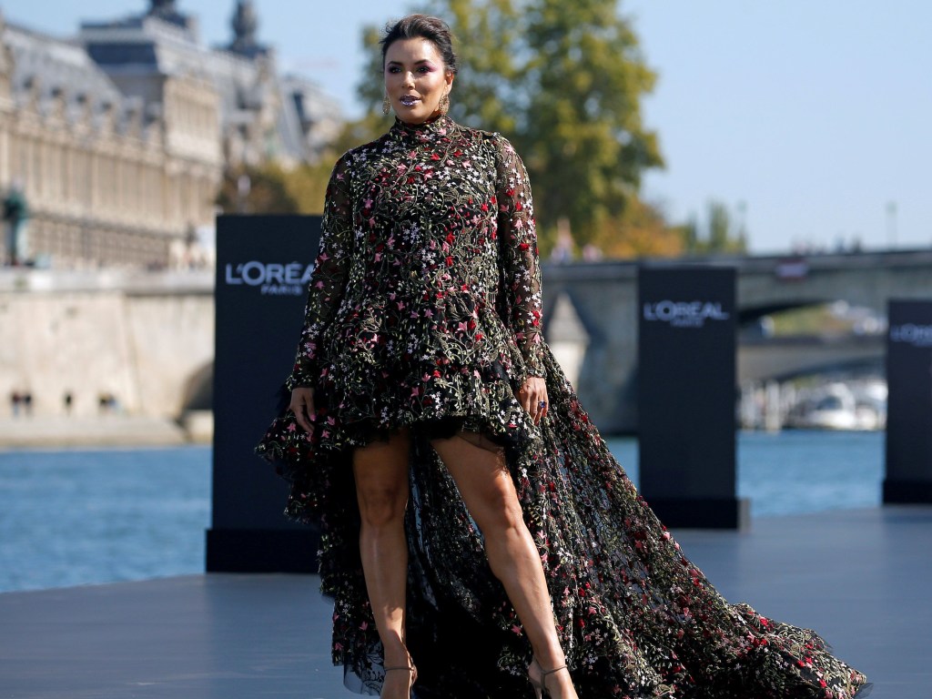 Толстая женщина: Лонгория надела на светское мероприятие неудачное платье (ФОТО)
