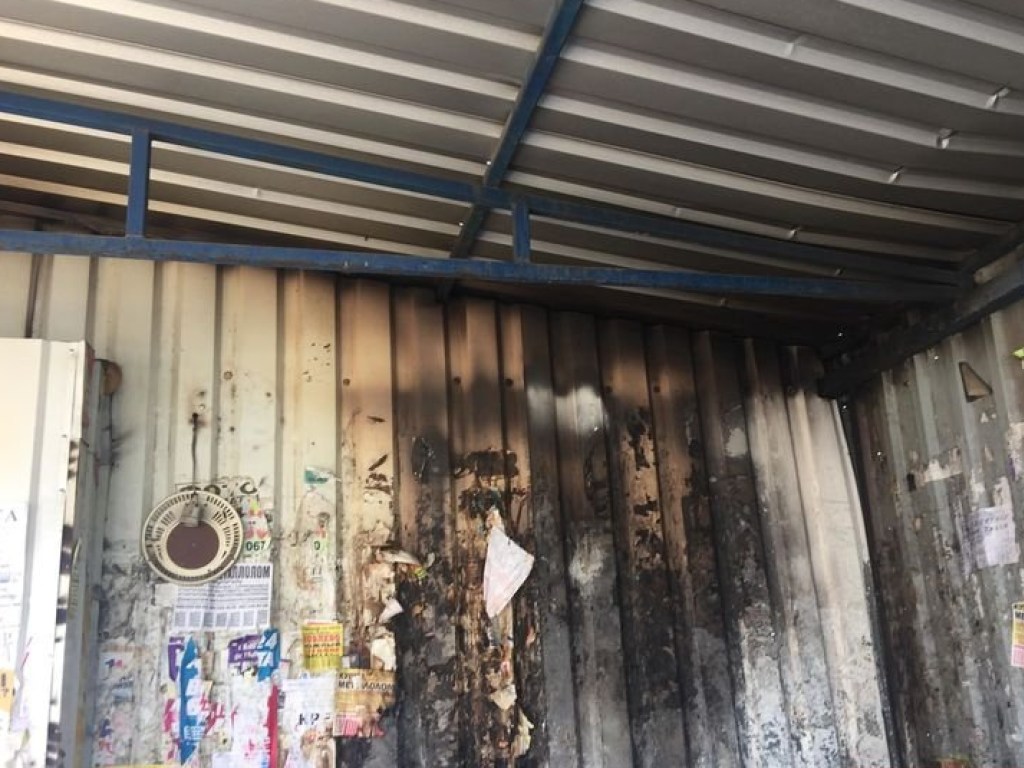 В Николаеве сгорел магазин с мобильными телефонами (ФОТО)