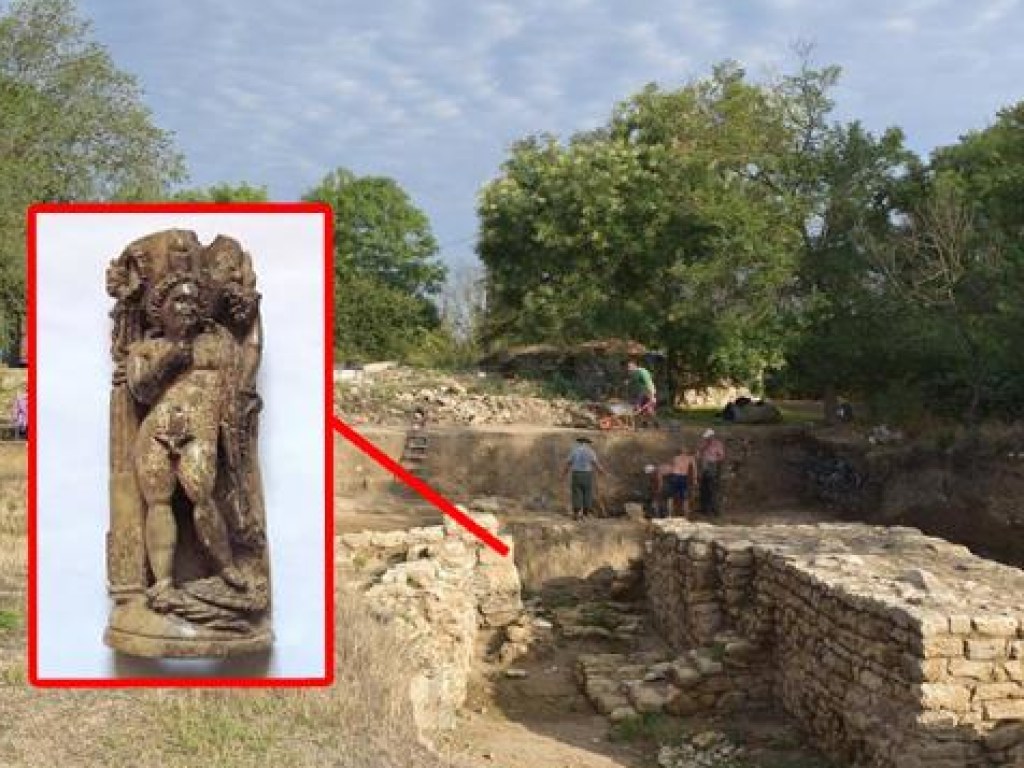 Уникальную статуэтку египетского божества нашли в Крыму (ФОТО)