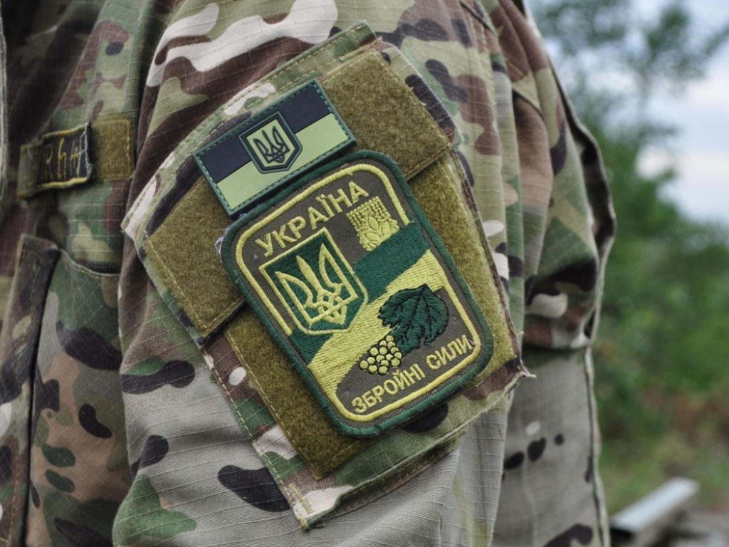 За день позиции ВСУ на Донбассе обстреляли 9 раз &#8212; штаб