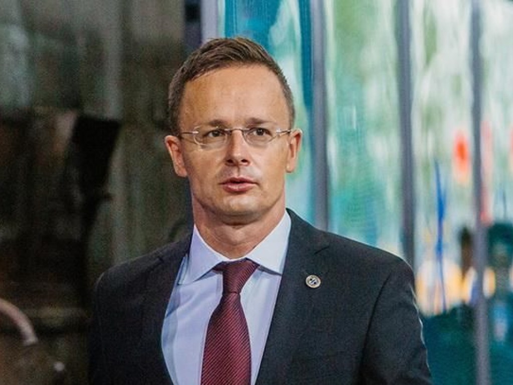 Глава МИД Венгрии расскажет послу США о ситуации с Украиной  