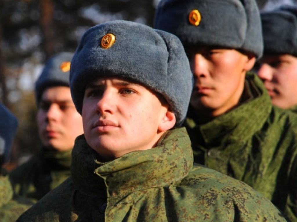 В российской армии отменили пилотки и ушанки