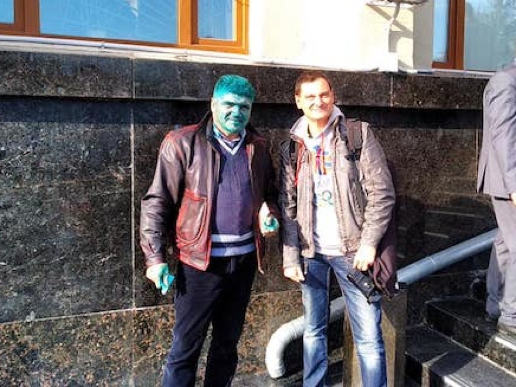 В Житомире облили зеленкой активиста (ФОТО, ВИДЕО)