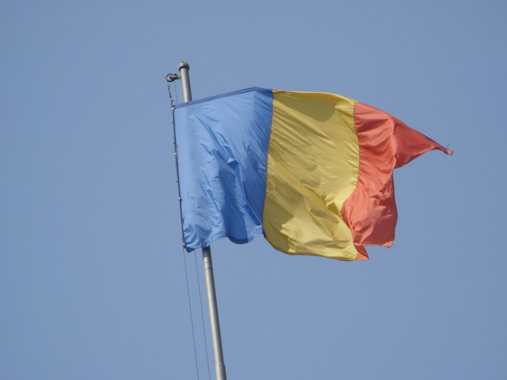 В Румынии провалился референдум по однополым бракам