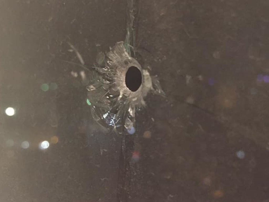 Нападение на пресс-секретаря Омеляна: Стреляли по окнам расположенной на 20-ом этаже квартиры (ФОТО)